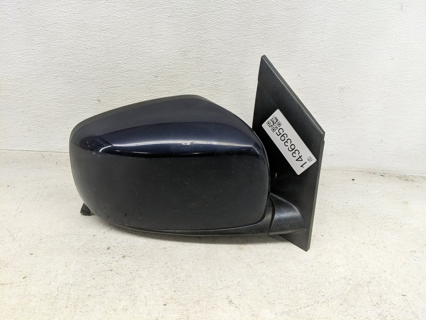 2015 Dodge Caravan Passenger Side View Mirror - Right Door Mirror OEM Used - Oemusedautoparts1.com