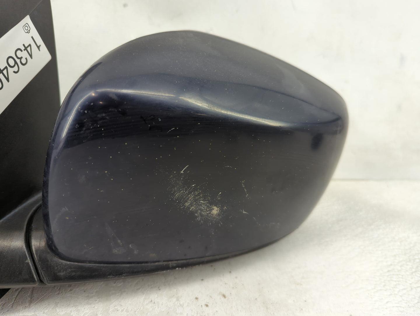 2015 Dodge Caravan Driver Side View Mirror - Left Door Mirror OEM Used - Oemusedautoparts1.com