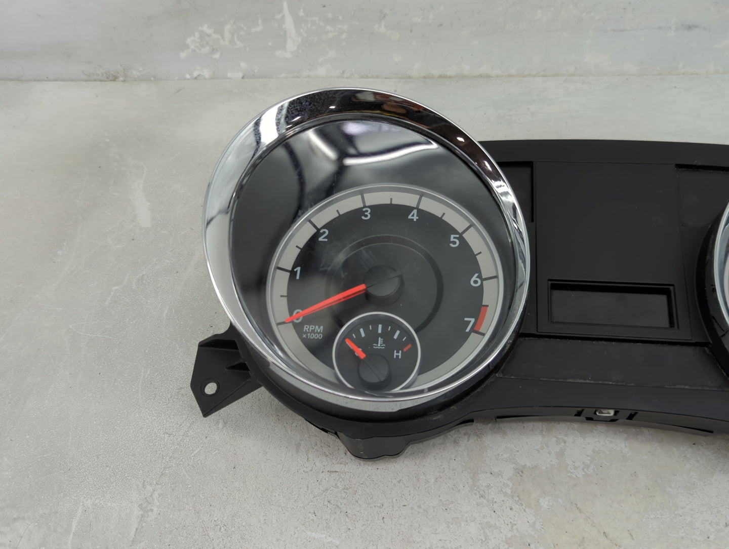 2015 Dodge Caravan Instrument Cluster Speedometer Gauges P/N:P68241685AA Fits Fits 2016 2017 2018 OEM Used Auto Parts - Oemu