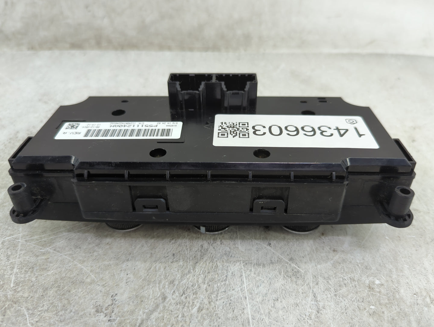 2015 Dodge Caravan Climate Control Module Temperature AC/Heater Replacement P/N:P55111240AH Fits OEM Used Auto Parts - Oemus