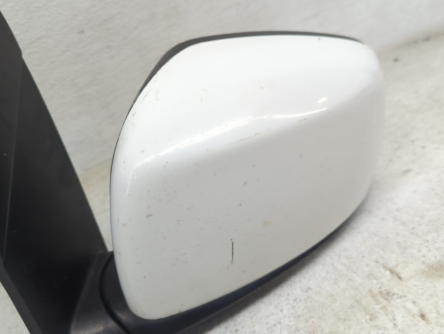 2015 Dodge Caravan Driver Side View Mirror - Left Door Mirror OEM Used - Oemusedautoparts1.com
