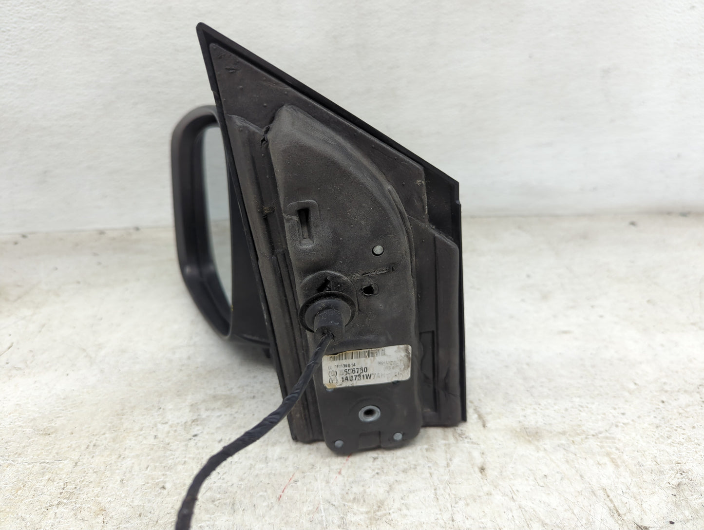 2015 Dodge Caravan Driver Side View Mirror - Left Door Mirror OEM Used - Oemusedautoparts1.com