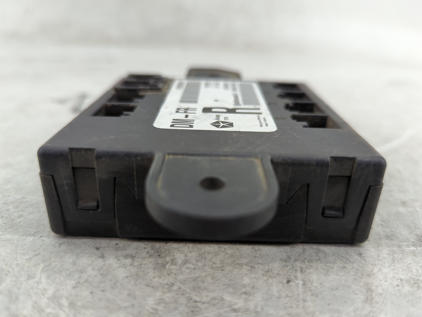 Dodge Caravan Body Control Module Bcm Inner Cabin Fuse Box - Oemusedautoparts1.com