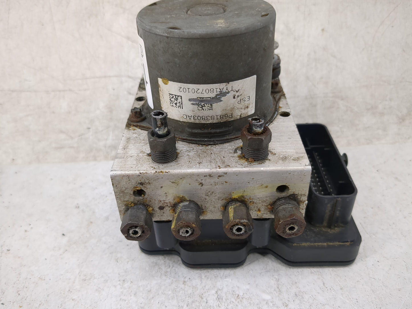 2015 Dodge Caravan ABS Pump Control Module Replacement P/N:P68183803AC 68183803AC Fits Fits 2014 OEM Used Auto Parts - Oemus