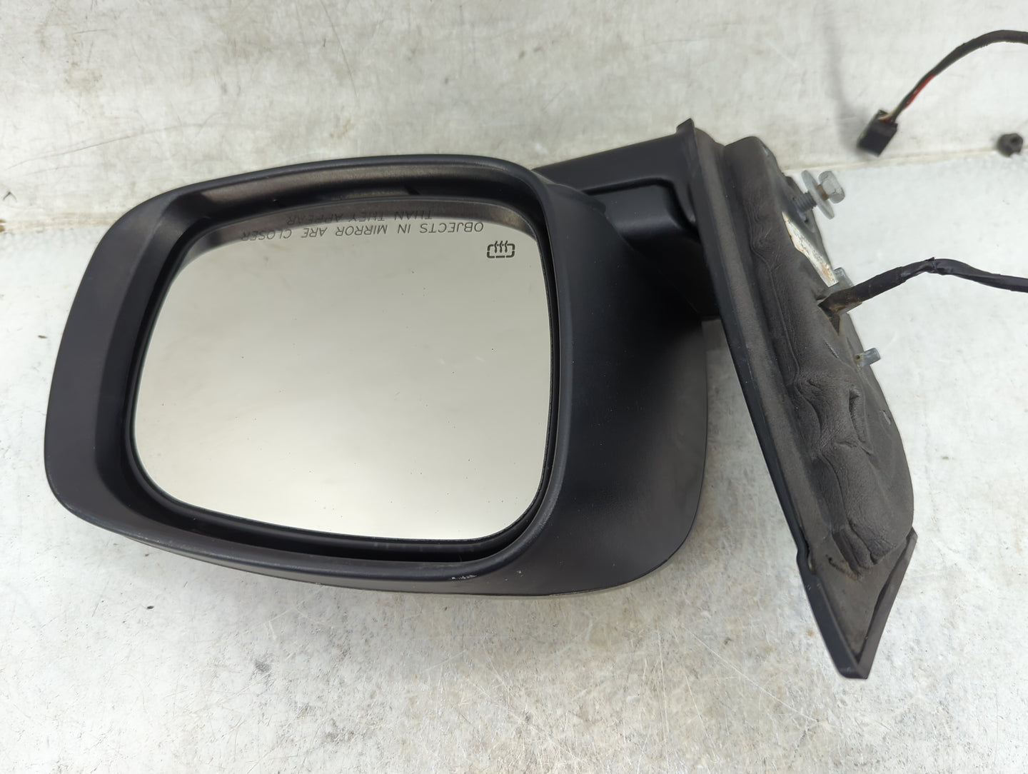 2015 Dodge Caravan Passenger Side View Mirror - Right Door Mirror OEM Used - Oemusedautoparts1.com