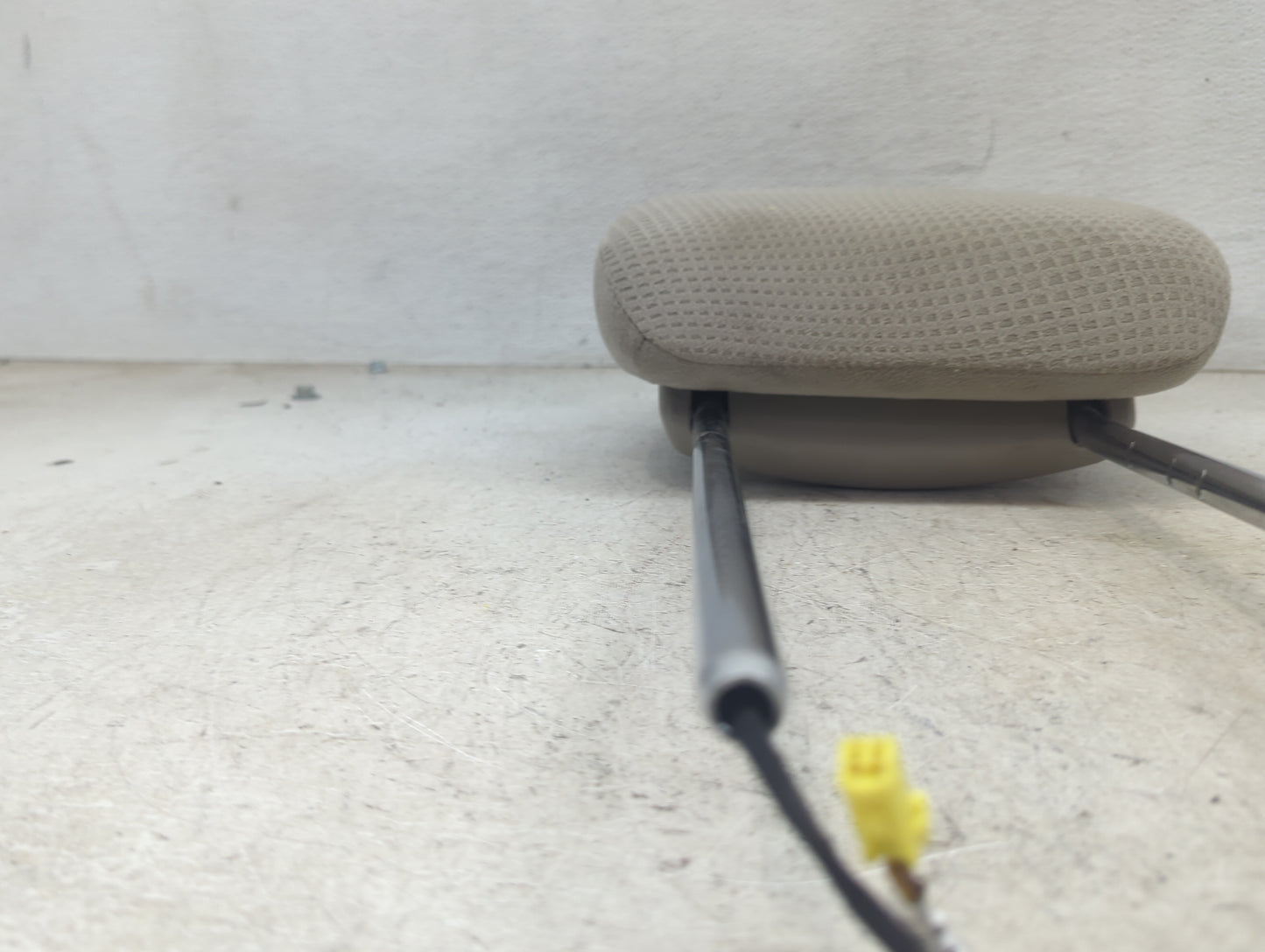 2015 Dodge Caravan Headrest Head Rest Front Driver Passenger Seat Fits OEM Used Auto Parts - Oemusedautoparts1.com