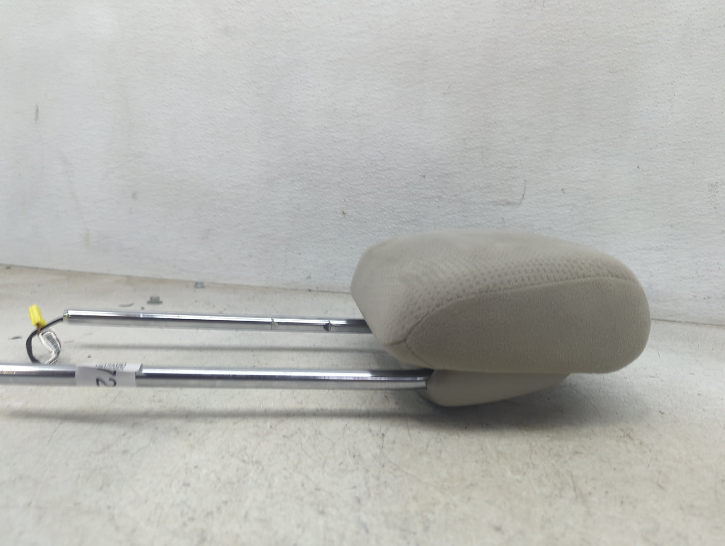 2015 Dodge Caravan Headrest Head Rest Front Driver Passenger Seat Fits OEM Used Auto Parts - Oemusedautoparts1.com