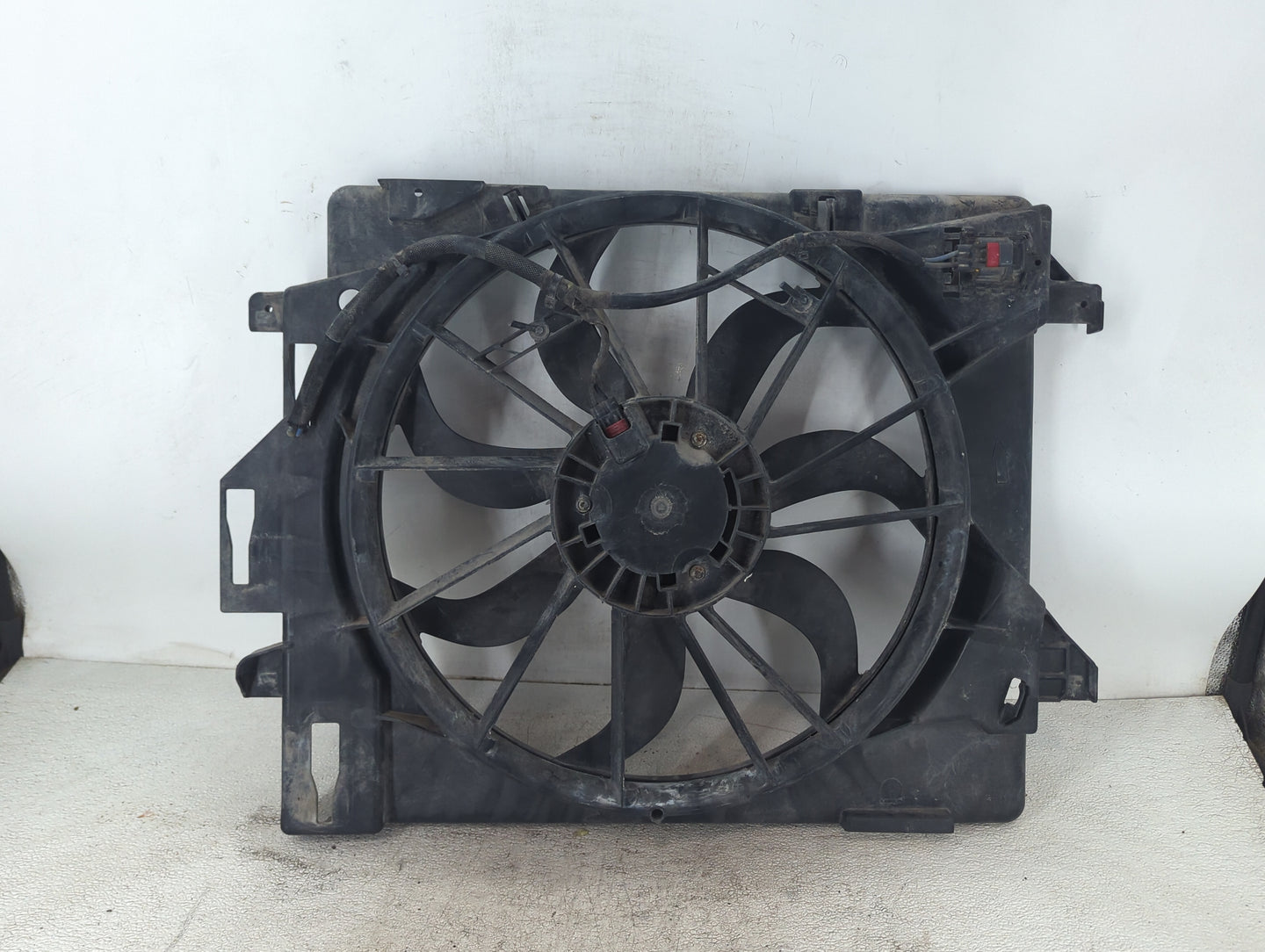 2015 Dodge Caravan Electric Radiator Cooling Fan Motor Assembly Fits OEM Used Auto Parts - Oemusedautoparts1.com