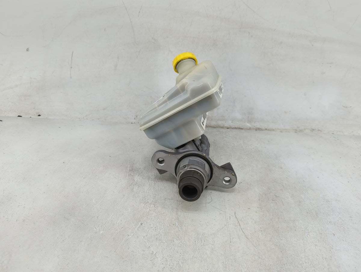Dodge Caravan Brake Master Cylinder 1490242 - Oemusedautoparts1.com