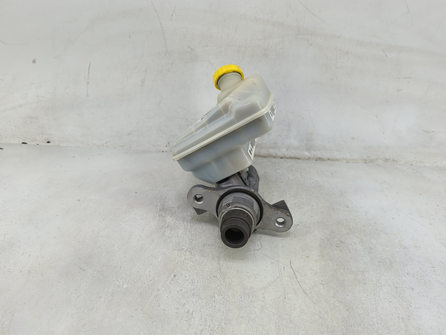 Dodge Caravan Brake Master Cylinder 1490242 - Oemusedautoparts1.com