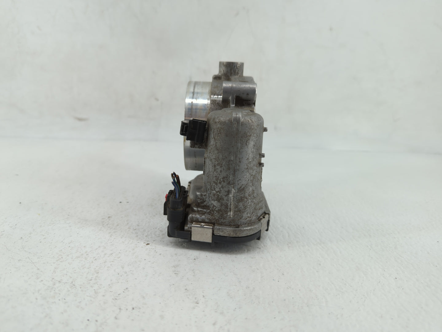 2015 Dodge Caravan Throttle Body P/N:05184349AE 05184349AD, 05184349AC Fits Fits 2011 2012 2013 2014 2016 2017 2018 2019 OEM