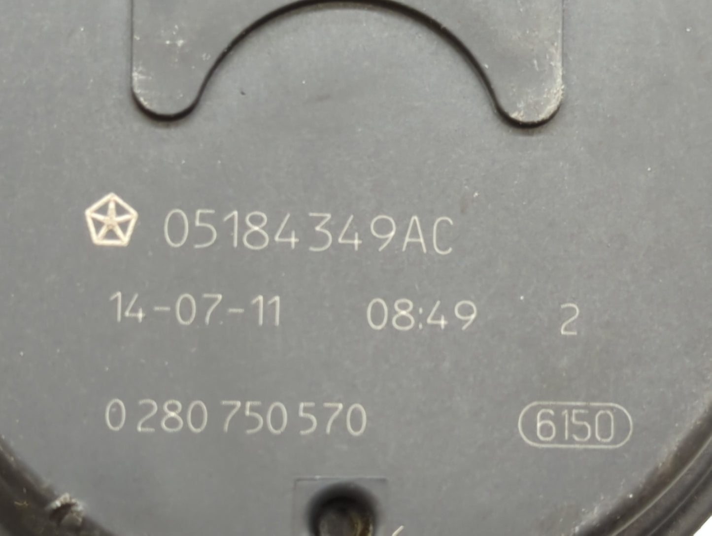 2015 Dodge Caravan Throttle Body P/N:05184349AC Fits Fits 2011 2012 2013 2014 2016 2017 2018 2019 OEM Used Auto Parts - Oemu