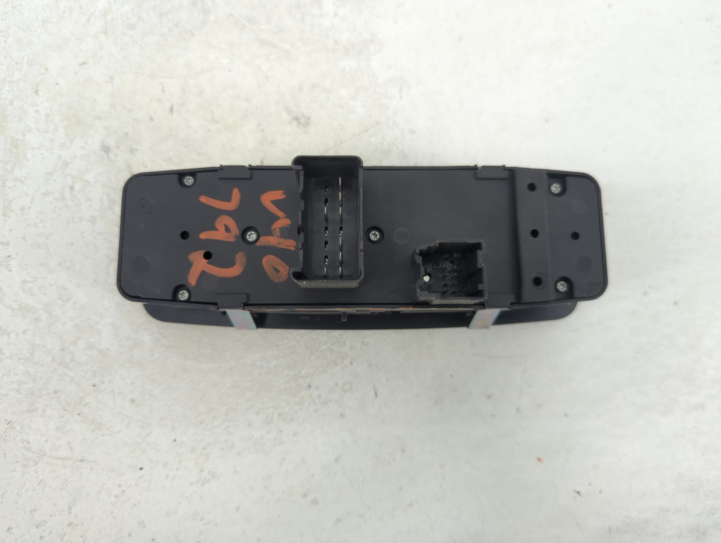 2015 Dodge Caravan Master Power Window Switch Replacement Driver Side Left P/N:10 0914 33 68110870AA Fits Fits 2012 2013 201