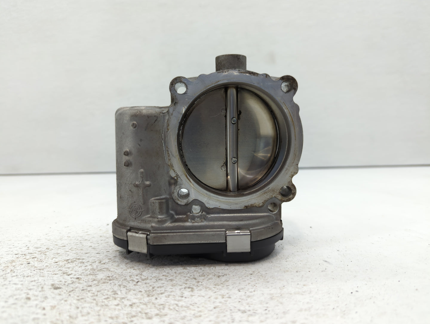 2015 Dodge Caravan Throttle Body P/N:05184349AC Fits Fits 2011 2012 2013 2014 2016 2017 2018 2019 2020 2021 2022 OEM Used Au