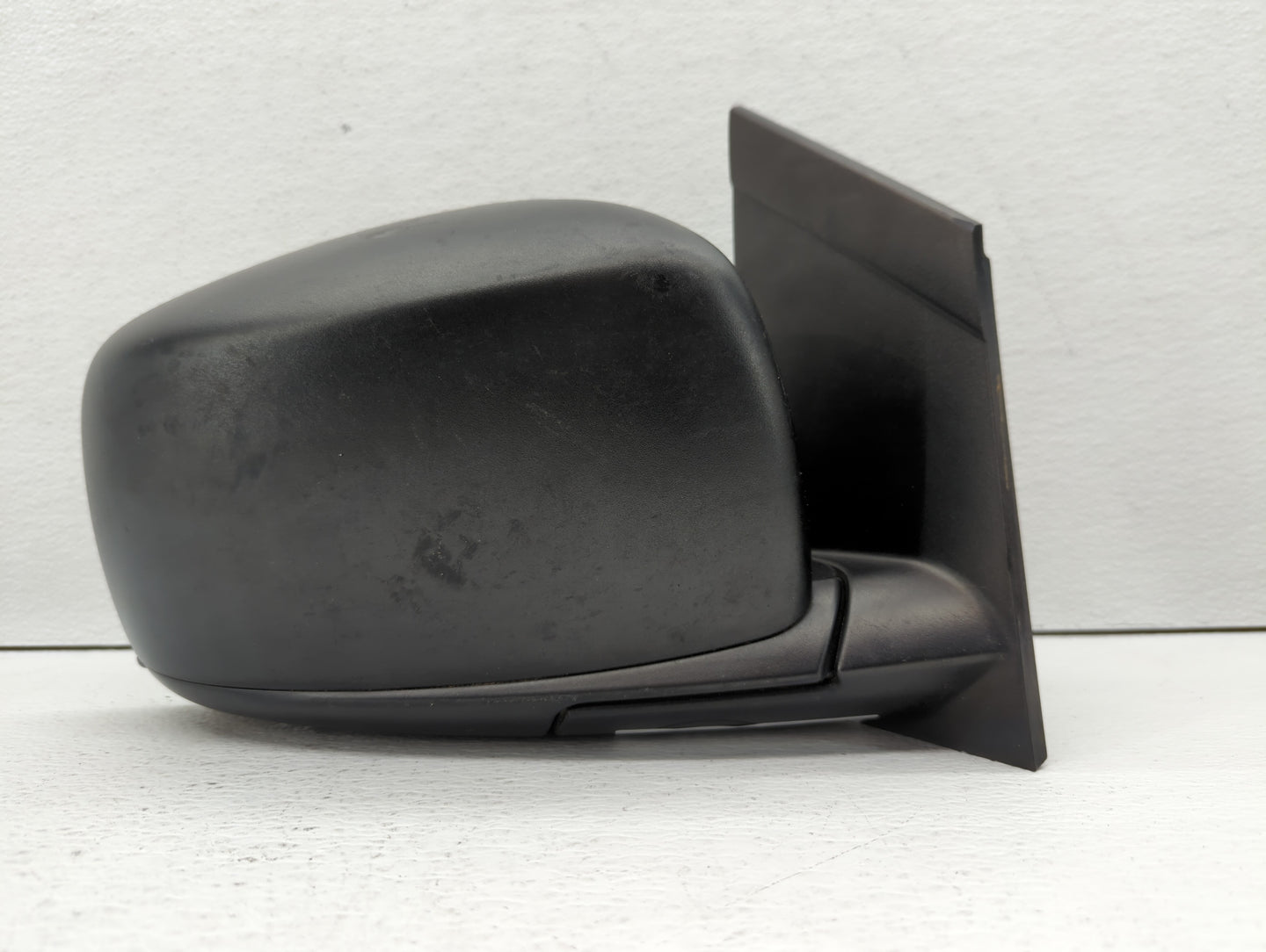 2015 Dodge Caravan Passenger Side View Mirror - Right Door Mirror OEM Used - Oemusedautoparts1.com
