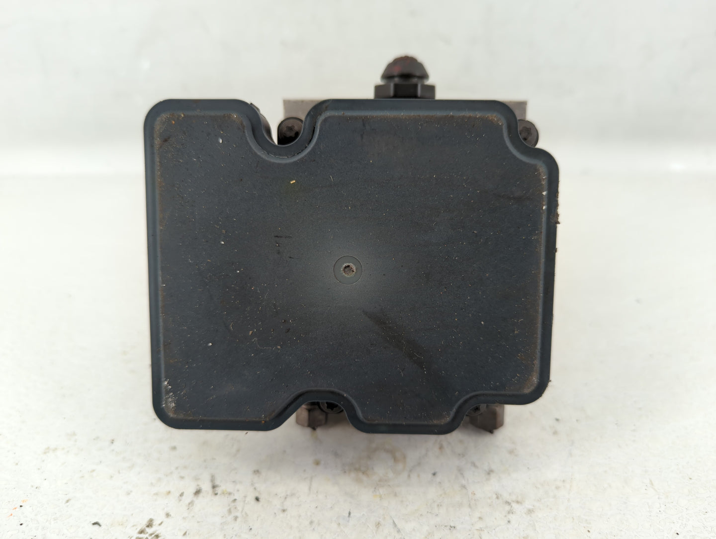 2015 Dodge Caravan ABS Pump Control Module Replacement P/N:P68183803AC Fits Fits 2016 2017 2018 2019 2020 OEM Used Auto Part