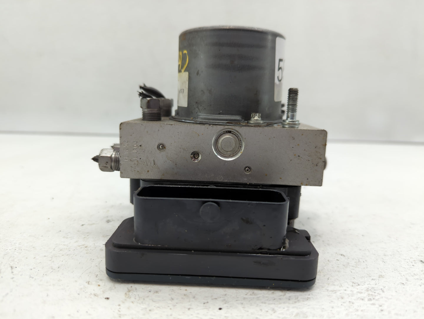 2015 Dodge Caravan ABS Pump Control Module Replacement P/N:68183803AC Fits Fits 2016 2017 2018 2019 2020 OEM Used Auto Parts