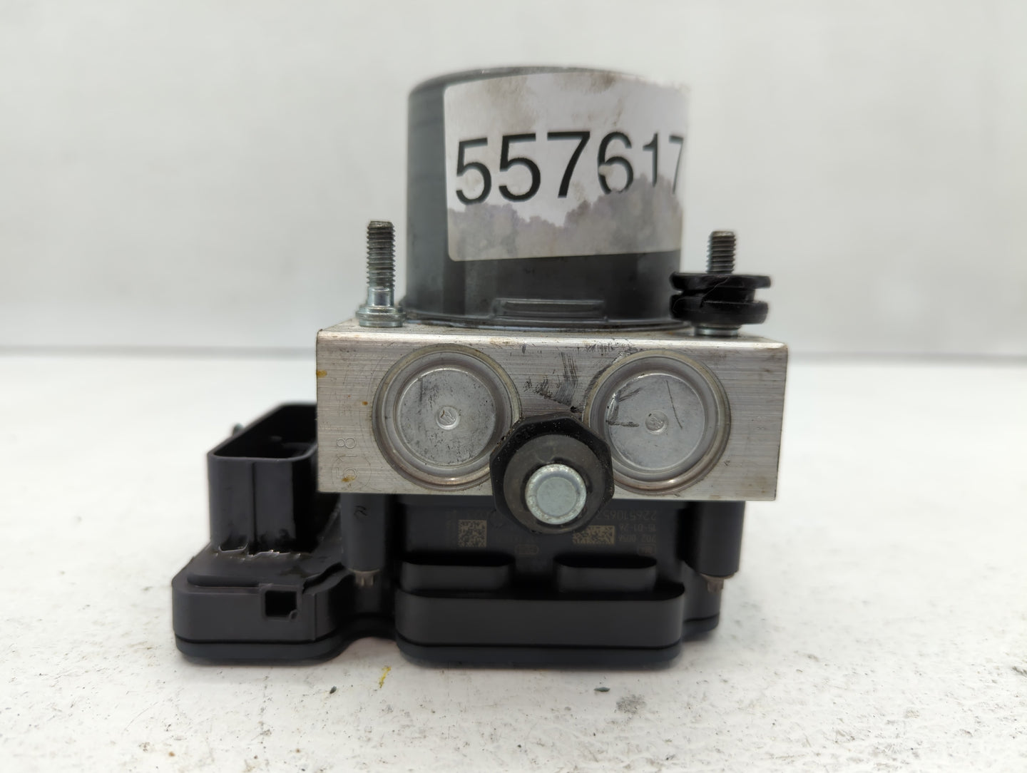 2015 Dodge Caravan ABS Pump Control Module Replacement P/N:68183803AC Fits Fits 2016 2017 2018 2019 2020 OEM Used Auto Parts