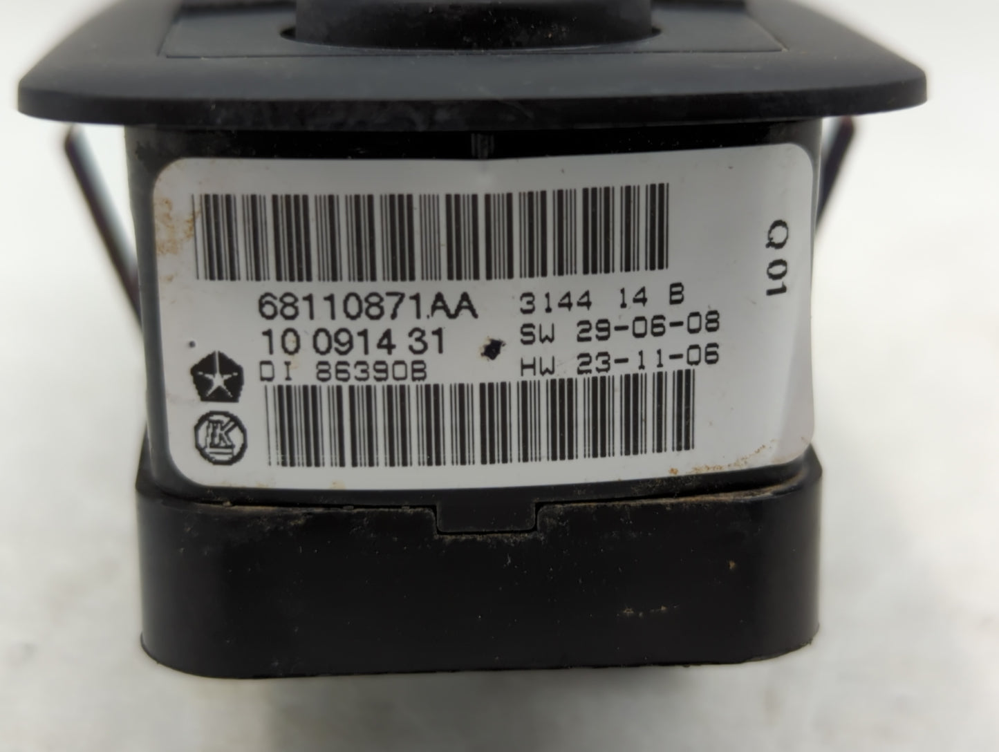 2015 Dodge Caravan Master Power Window Switch Replacement Driver Side Left P/N:68110871AA Fits OEM Used Auto Parts - Oemused