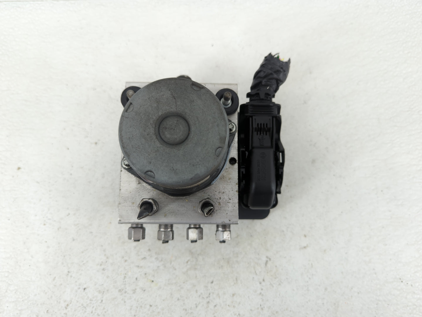 2015 Dodge Caravan ABS Pump Control Module Replacement P/N:O68183803AC Fits Fits 2016 2017 2018 2019 2020 OEM Used Auto Part