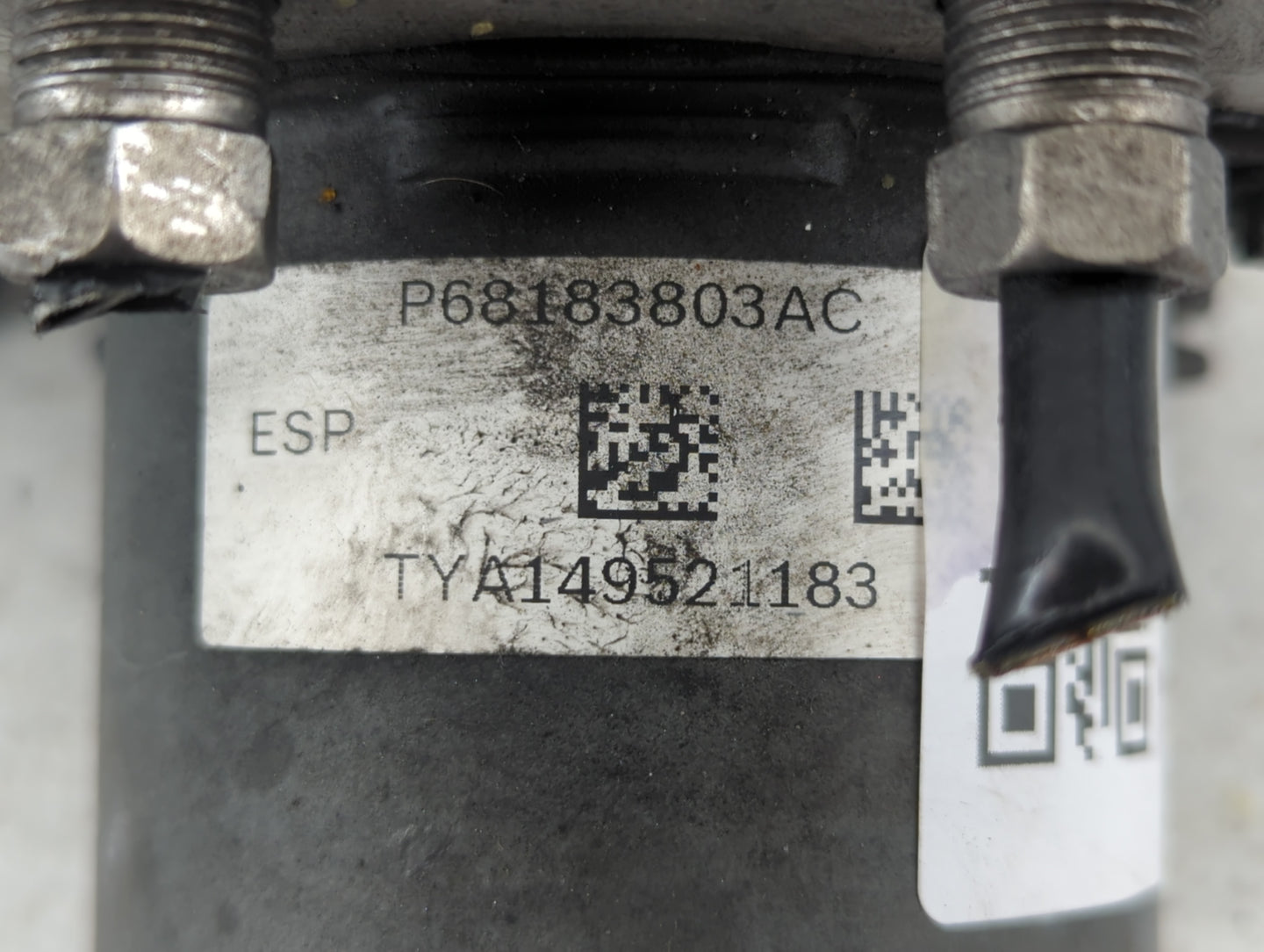 2015 Dodge Caravan ABS Pump Control Module Replacement P/N:O68183803AC Fits Fits 2016 2017 2018 2019 2020 OEM Used Auto Part