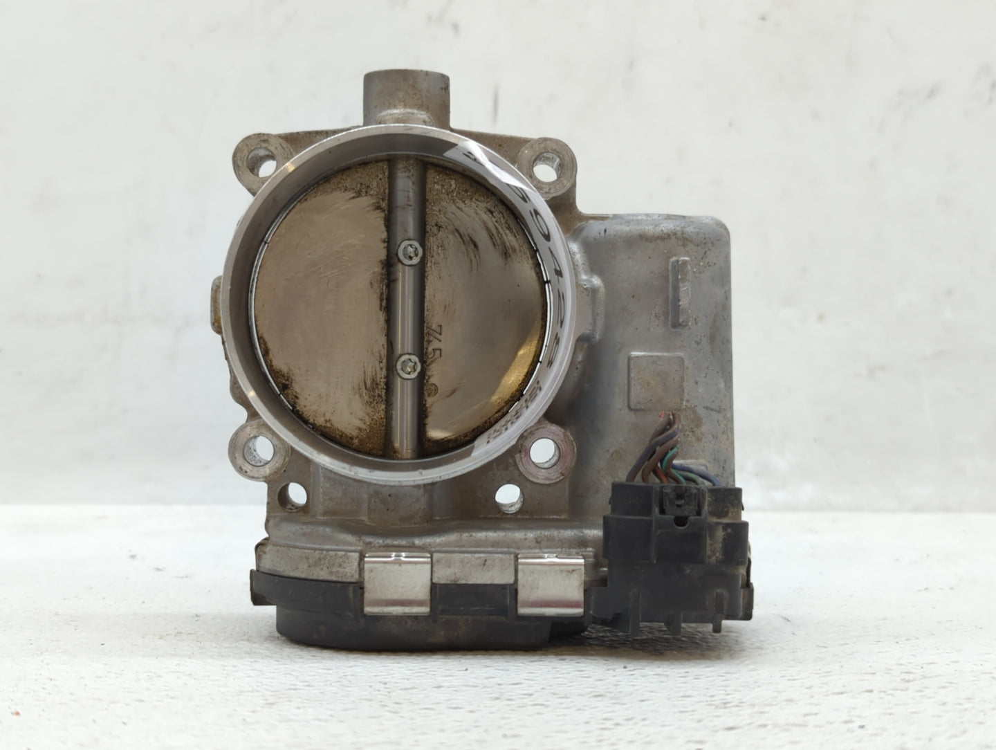 2015 Dodge Caravan Throttle Body P/N:05184349AC Fits Fits 2011 2012 2013 2014 2016 2017 2018 2019 2020 2021 2022 OEM Used Au