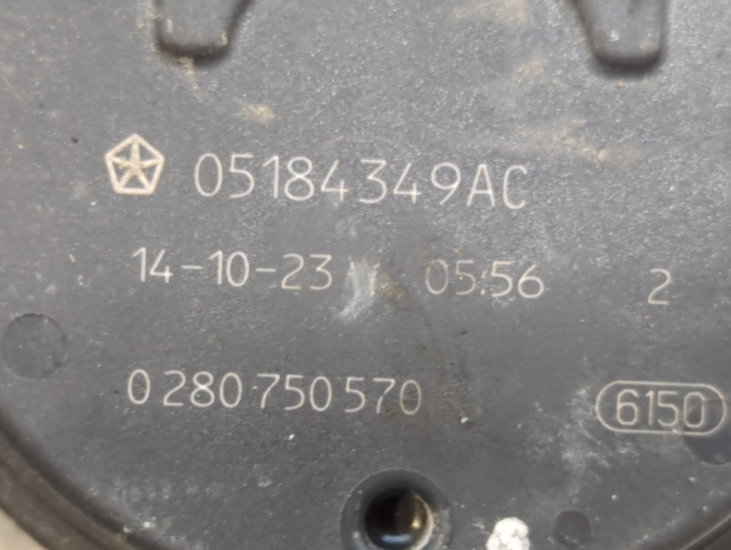 2015 Dodge Caravan Throttle Body P/N:05184349AC Fits Fits 2011 2012 2013 2014 2016 2017 2018 2019 2020 2021 2022 OEM Used Au