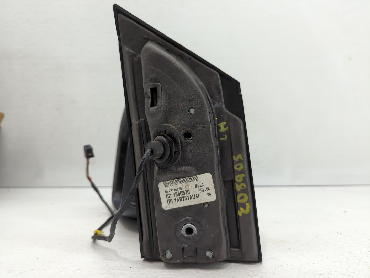 2015 Dodge Caravan Driver Side View Mirror - Left Door Mirror OEM Used - Oemusedautoparts1.com