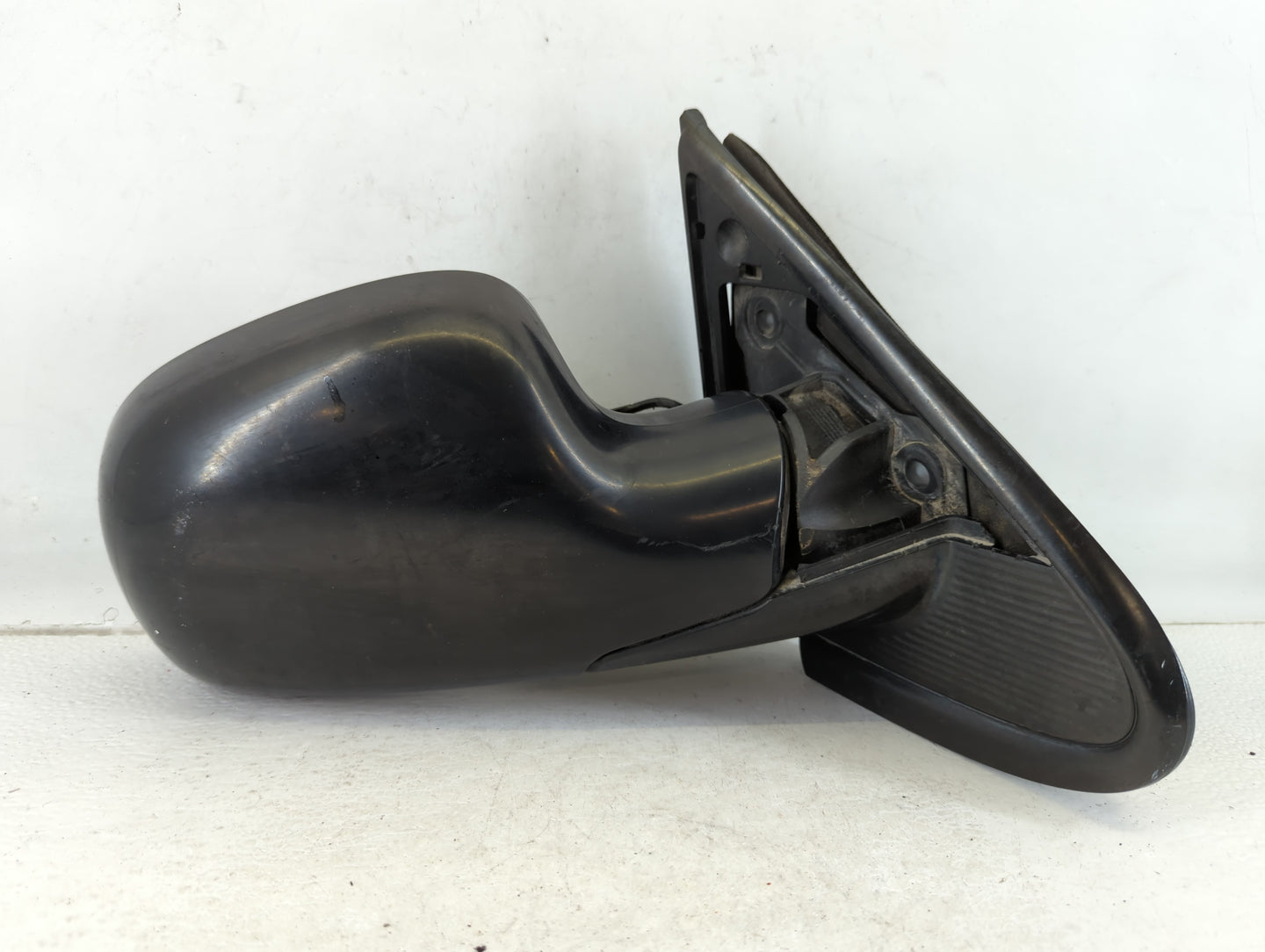 Dodge Caravan Passenger Right Side View Manual Door Mirror Black - Oemusedautoparts1.com