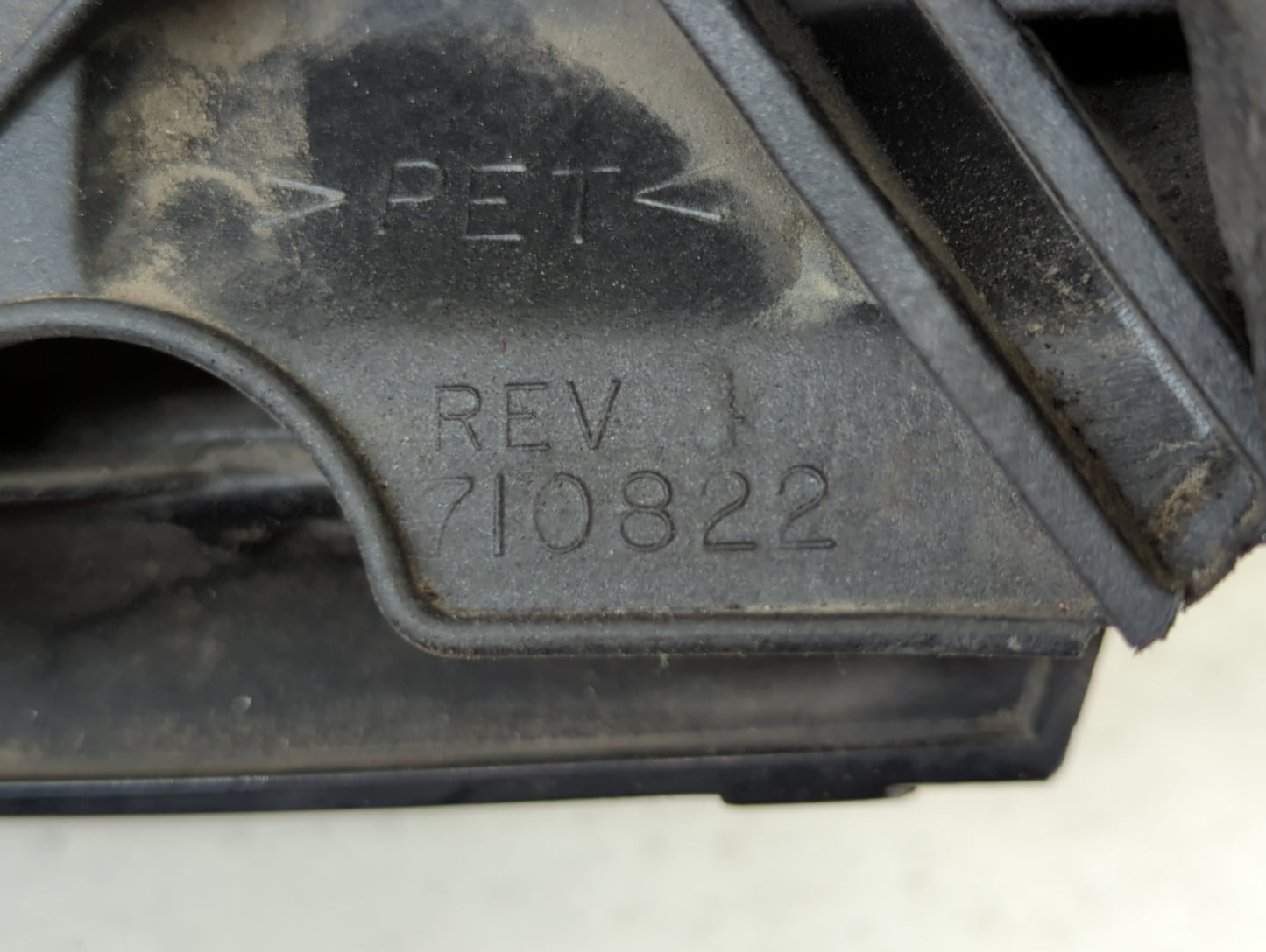 Dodge Caravan Passenger Right Side View Manual Door Mirror Black - Oemusedautoparts1.com