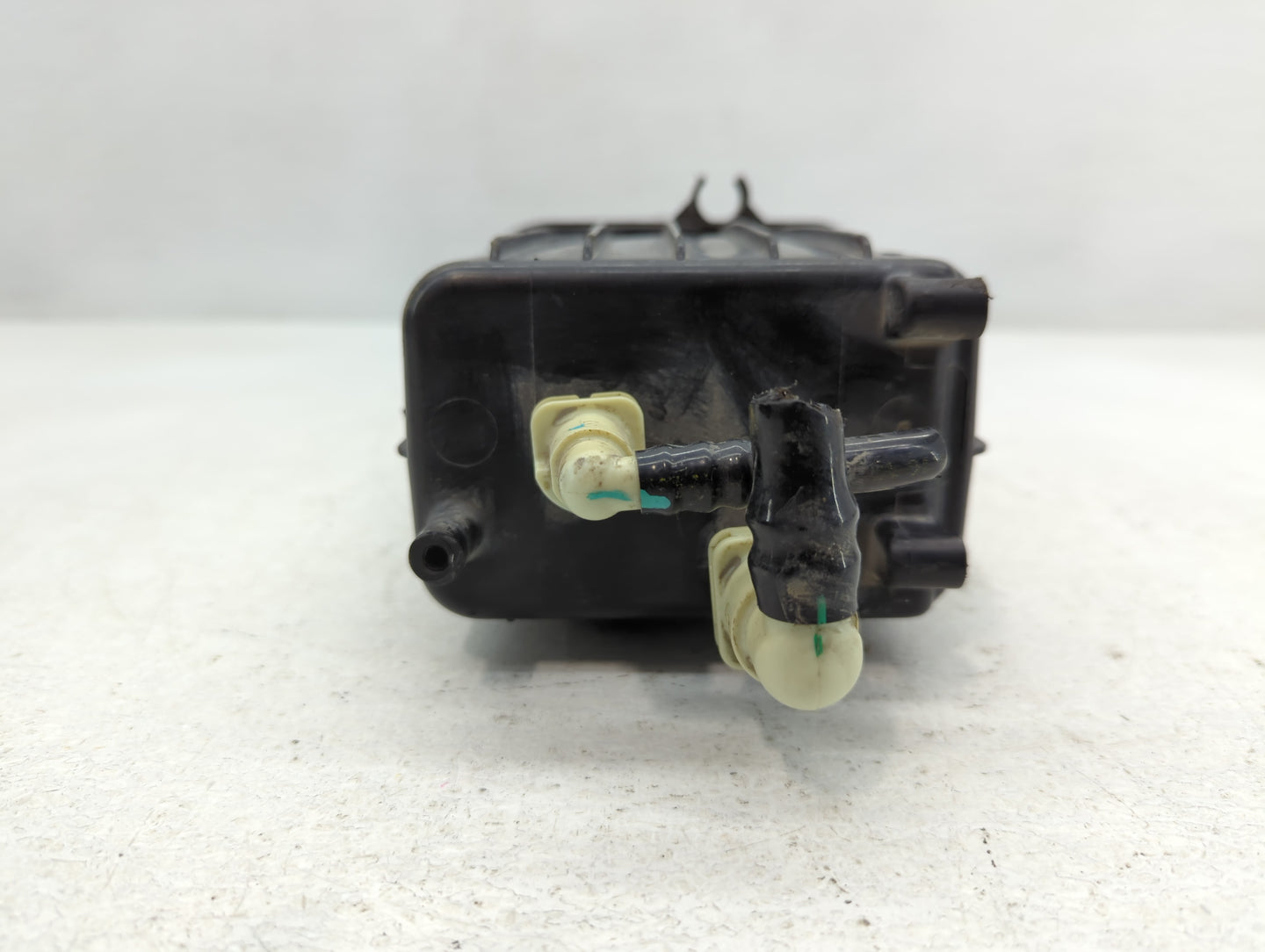 2015 Dodge Caravan Fuel Vapor Charcoal Canister 735437 - Oemusedautoparts1.com