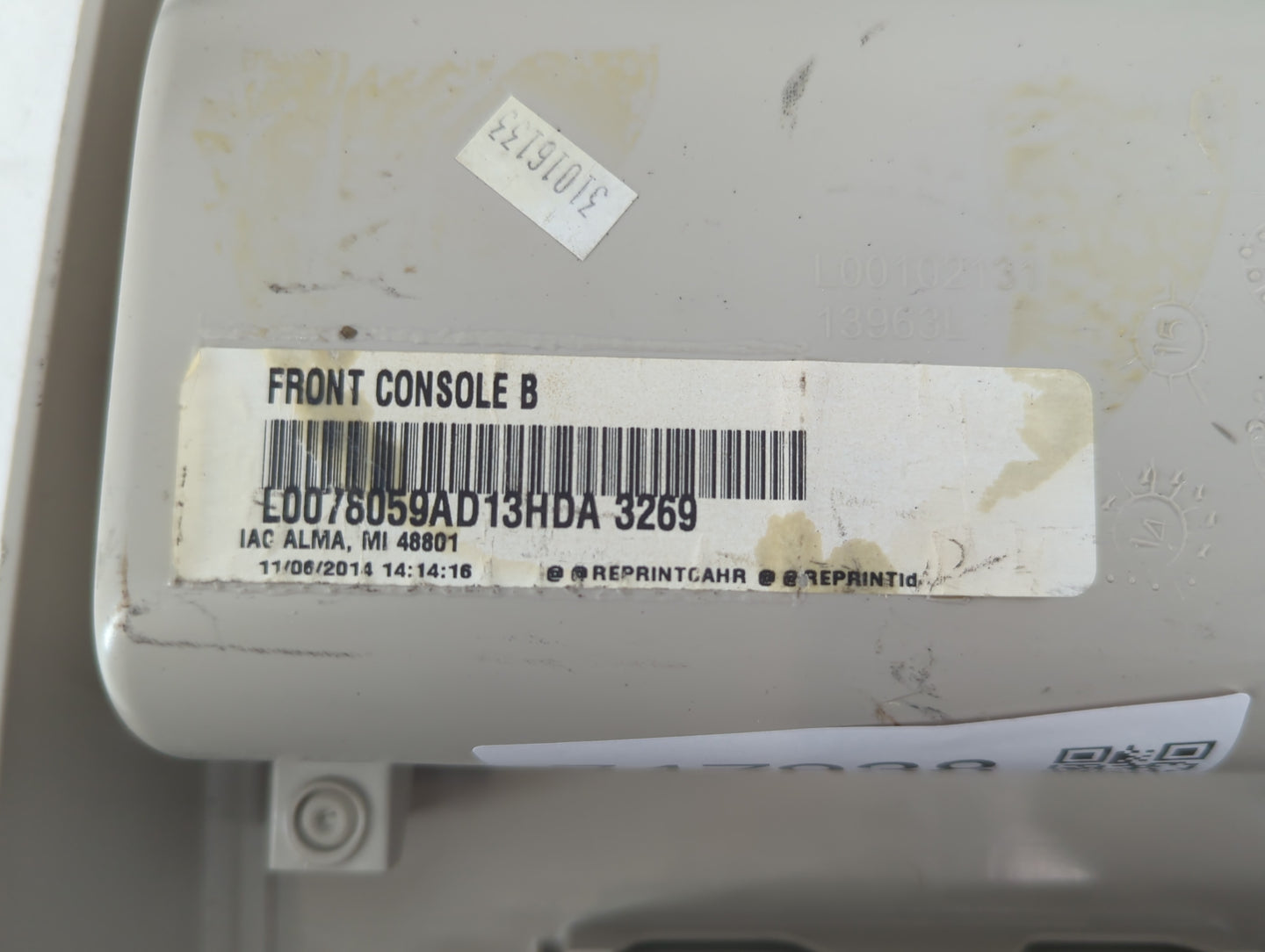2015 Dodge Caravan Overhead Roof Console 747938 - Oemusedautoparts1.com