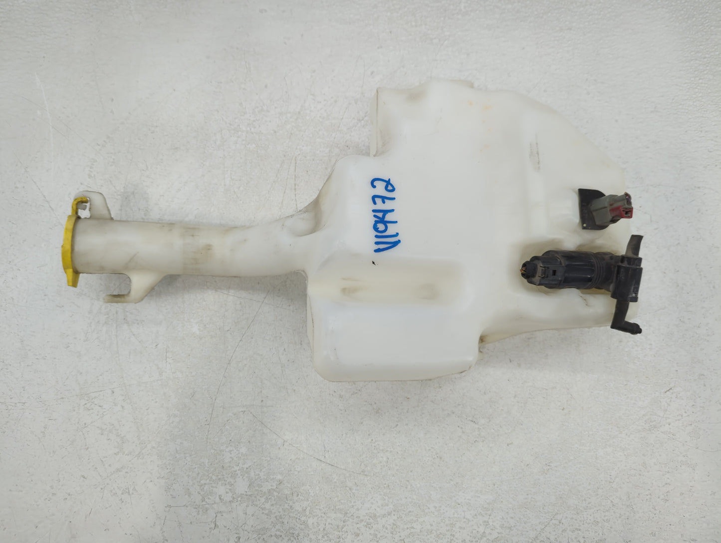 Dodge Caravan Windshield Washer Fluid Reservoir Bottle Oem - Oemusedautoparts1.com