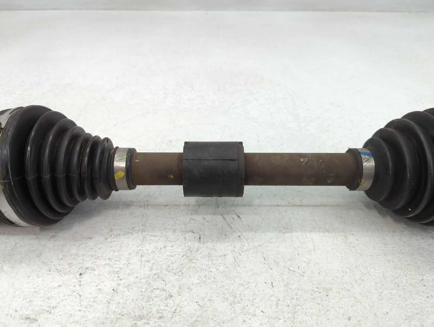 2015 Dodge Caravan Axle Shaft Front Driver Cv C/v - Oemusedautoparts1.com