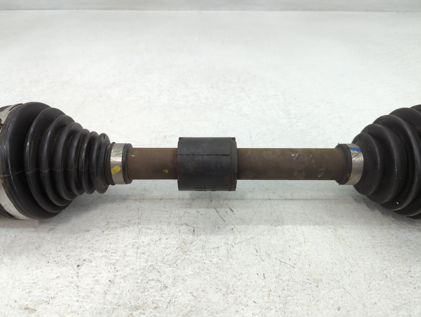 2015 Dodge Caravan Axle Shaft Front Driver Cv C/v - Oemusedautoparts1.com