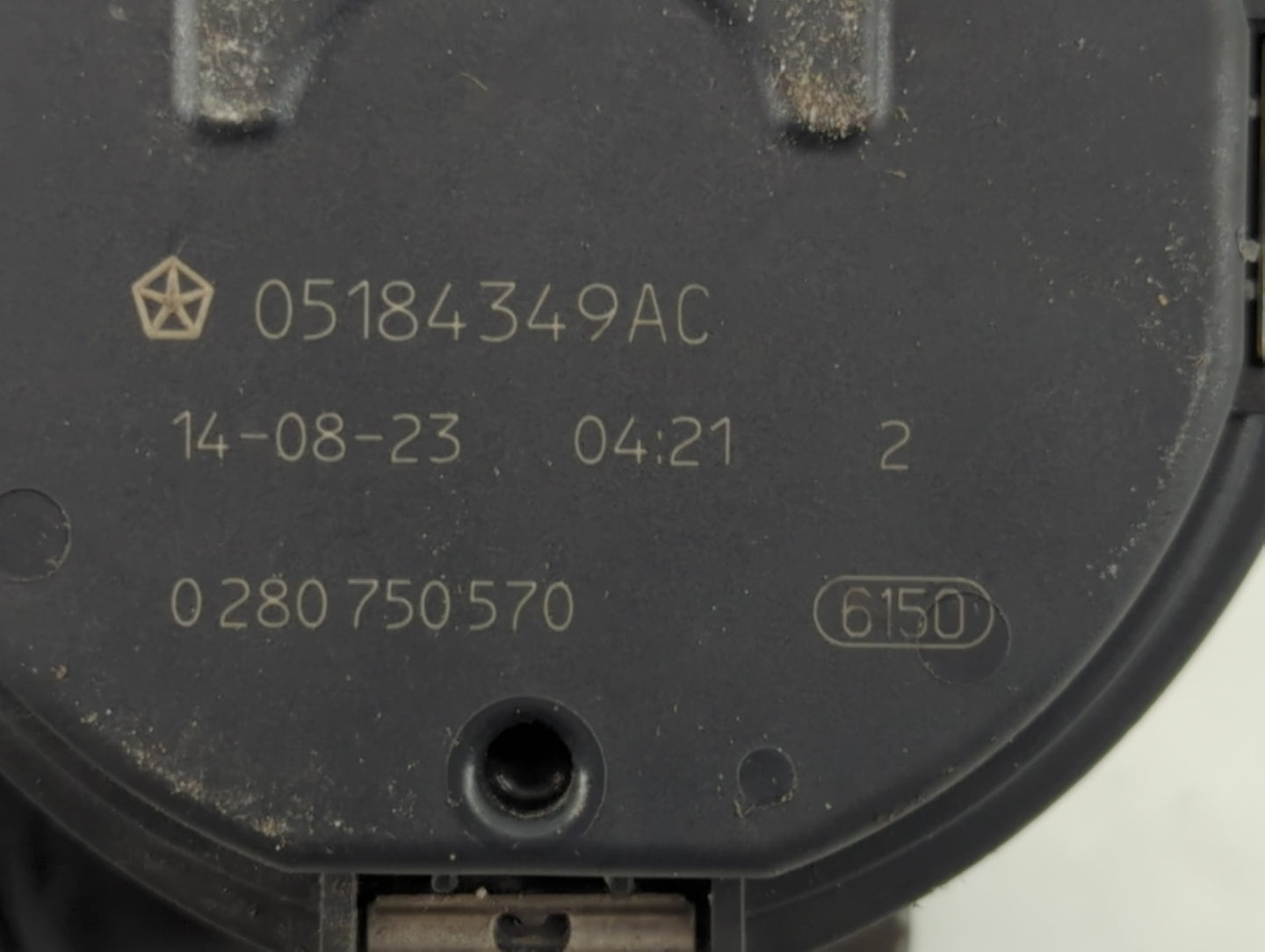 2015 Dodge Caravan Throttle Body P/N:05184349AC Fits Fits 2011 2012 2013 2014 2016 2017 2018 2019 2020 2021 2022 OEM Used Au