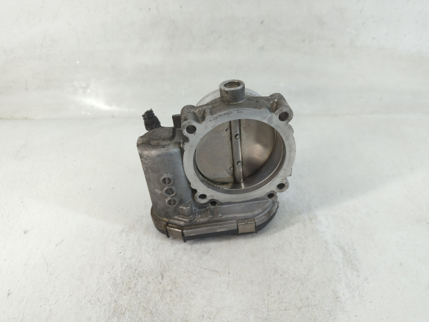 2015 Dodge Caravan Throttle Body P/N:05184349AC Fits Fits 2011 2012 2013 2014 2016 2017 2018 2019 2020 2021 2022 OEM Used Au
