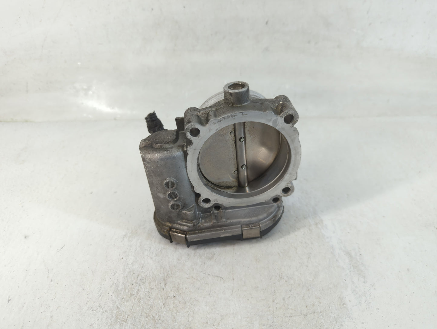 2015 Dodge Caravan Throttle Body P/N:05184349AC Fits Fits 2011 2012 2013 2014 2016 2017 2018 2019 2020 2021 2022 OEM Used Au