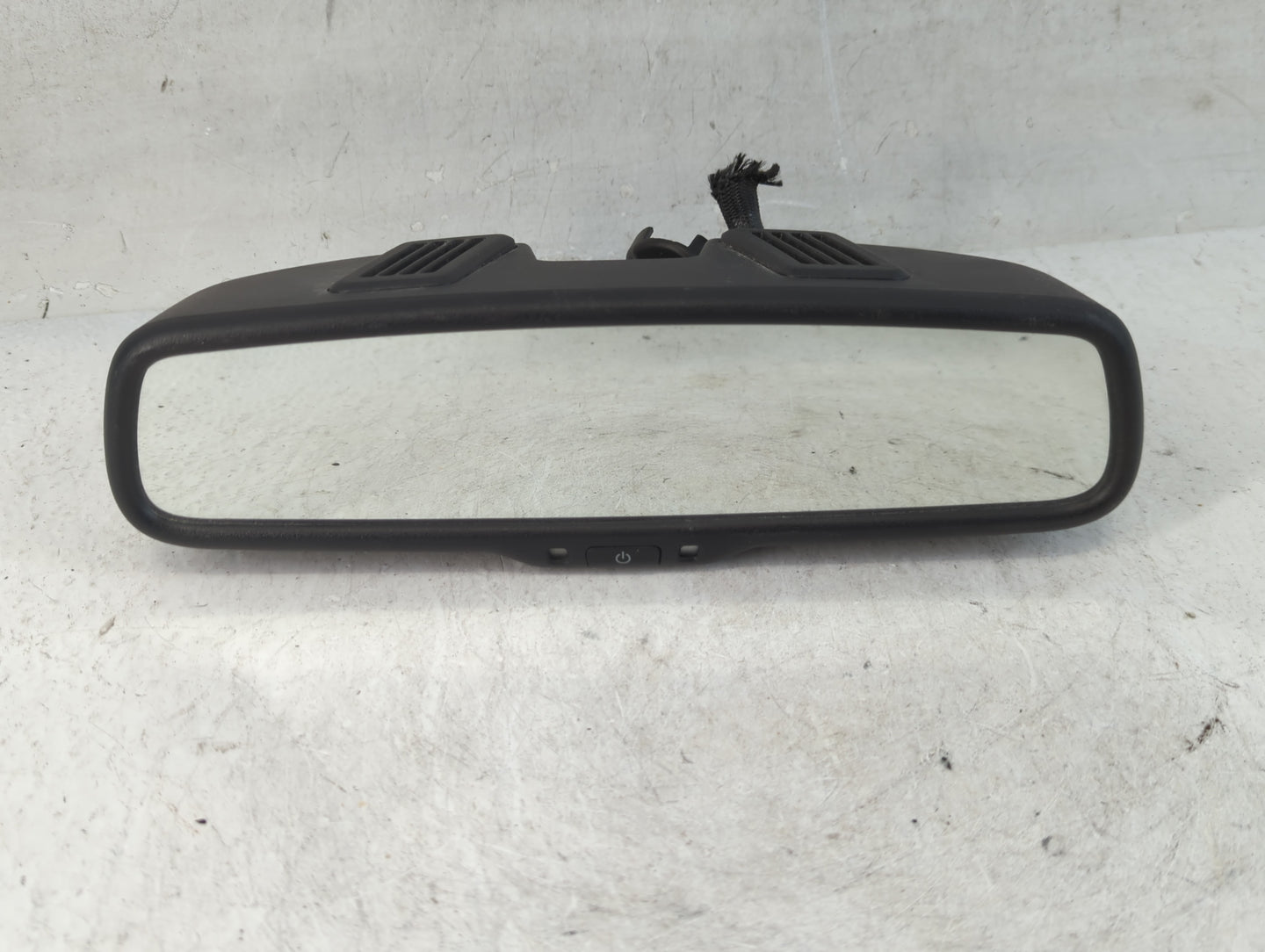 2015 Dodge Caravan Interior Rear View Mirror Replacement OEM P/N:E11026130 Fits OEM Used Auto Parts - Oemusedautoparts1.com