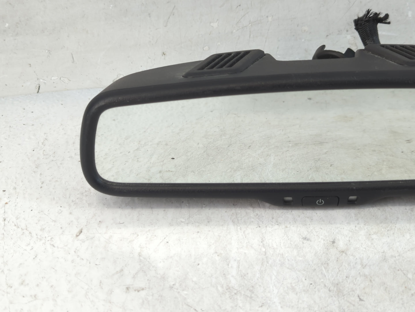 2015 Dodge Caravan Interior Rear View Mirror Replacement OEM P/N:E11026130 Fits OEM Used Auto Parts - Oemusedautoparts1.com