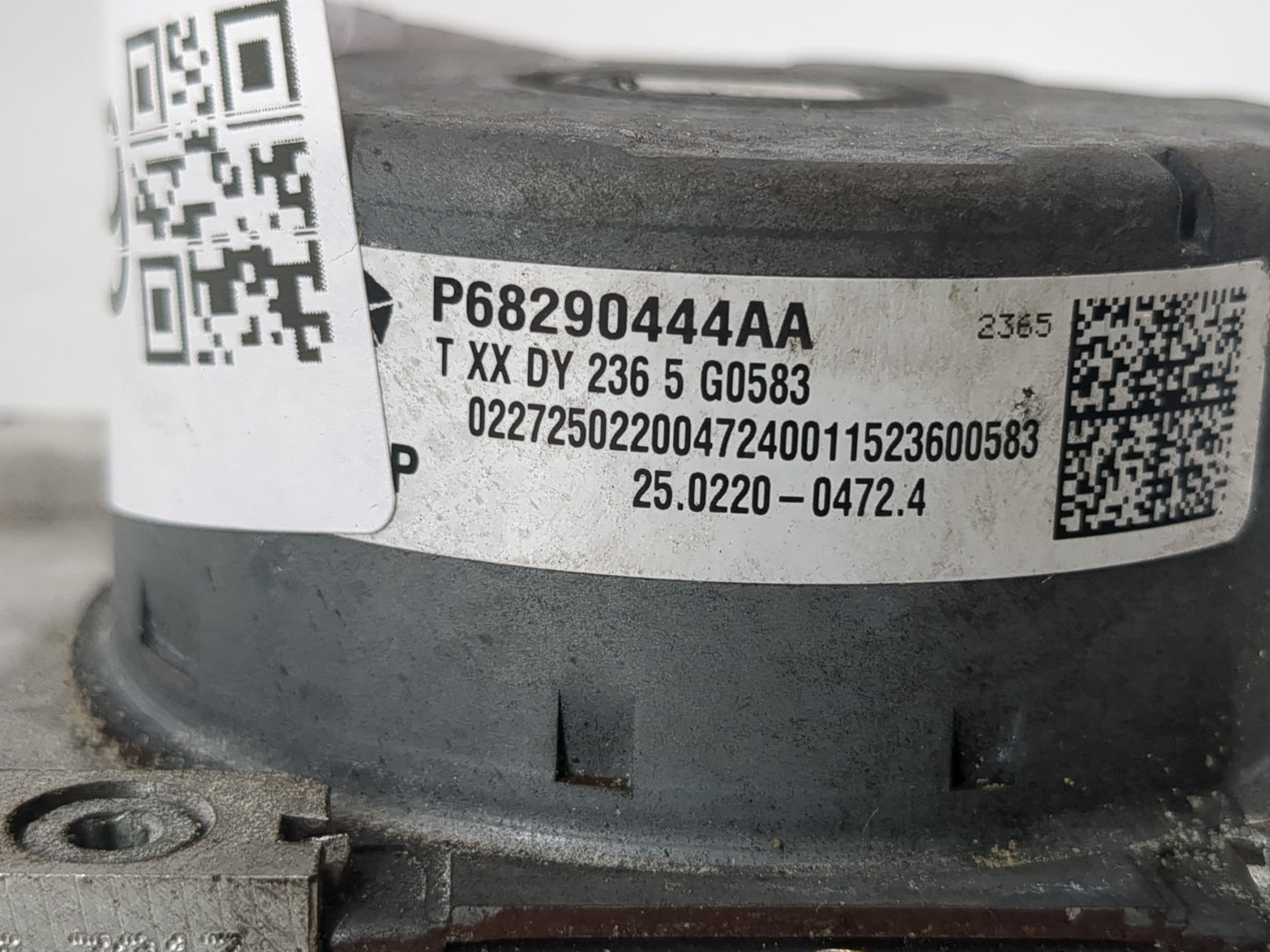 2015-2016 Dodge Challenger ABS Pump Control Module Replacement P/N:P68290444AA Fits Fits 2015 2016 OEM Used Auto Parts - Oem