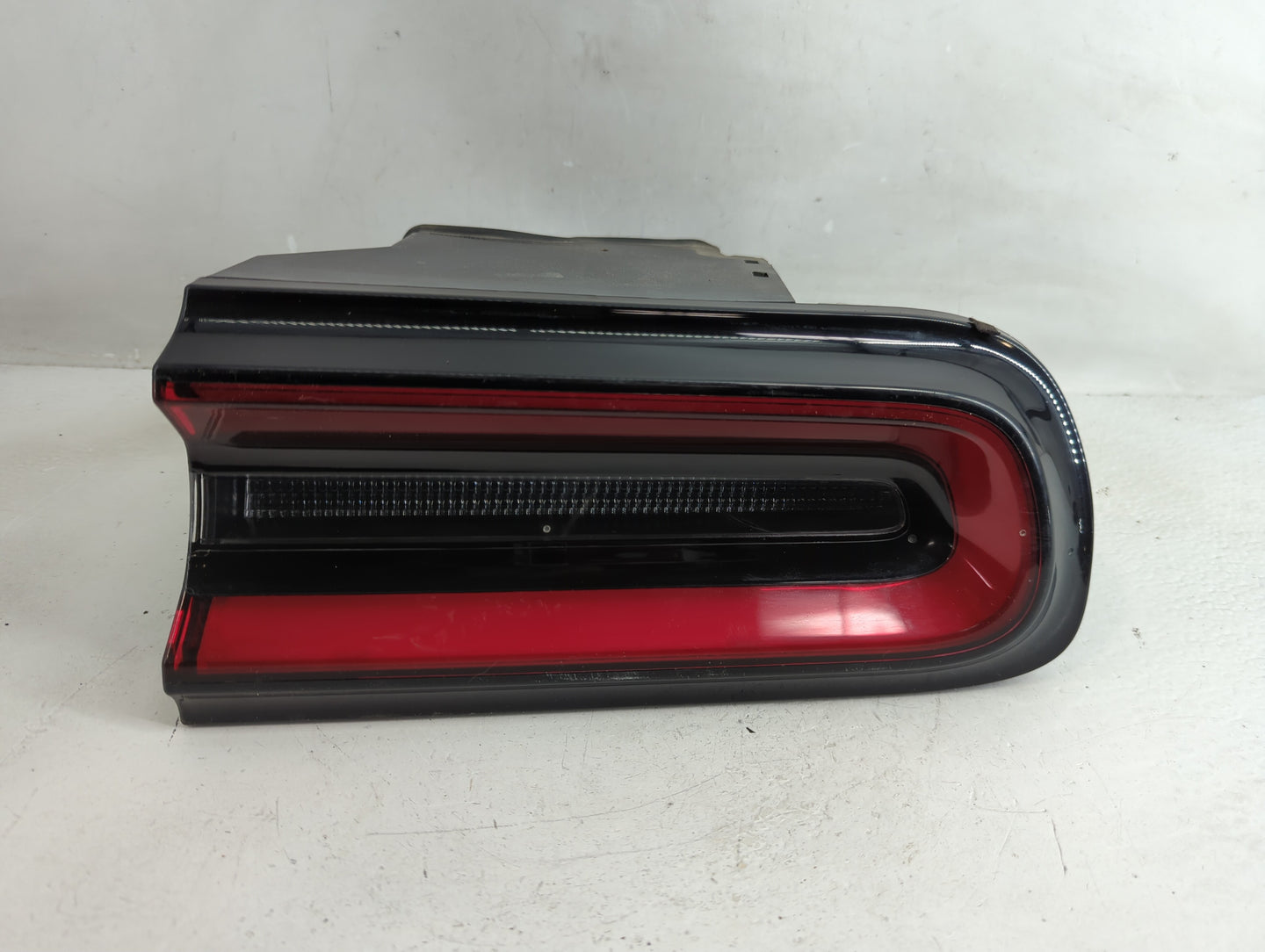 2015-2022 Dodge Challenger Tail Light Assembly Passenger Right OEM P/N:68174068-AC Fits OEM Used Auto Parts - Oemusedautopar
