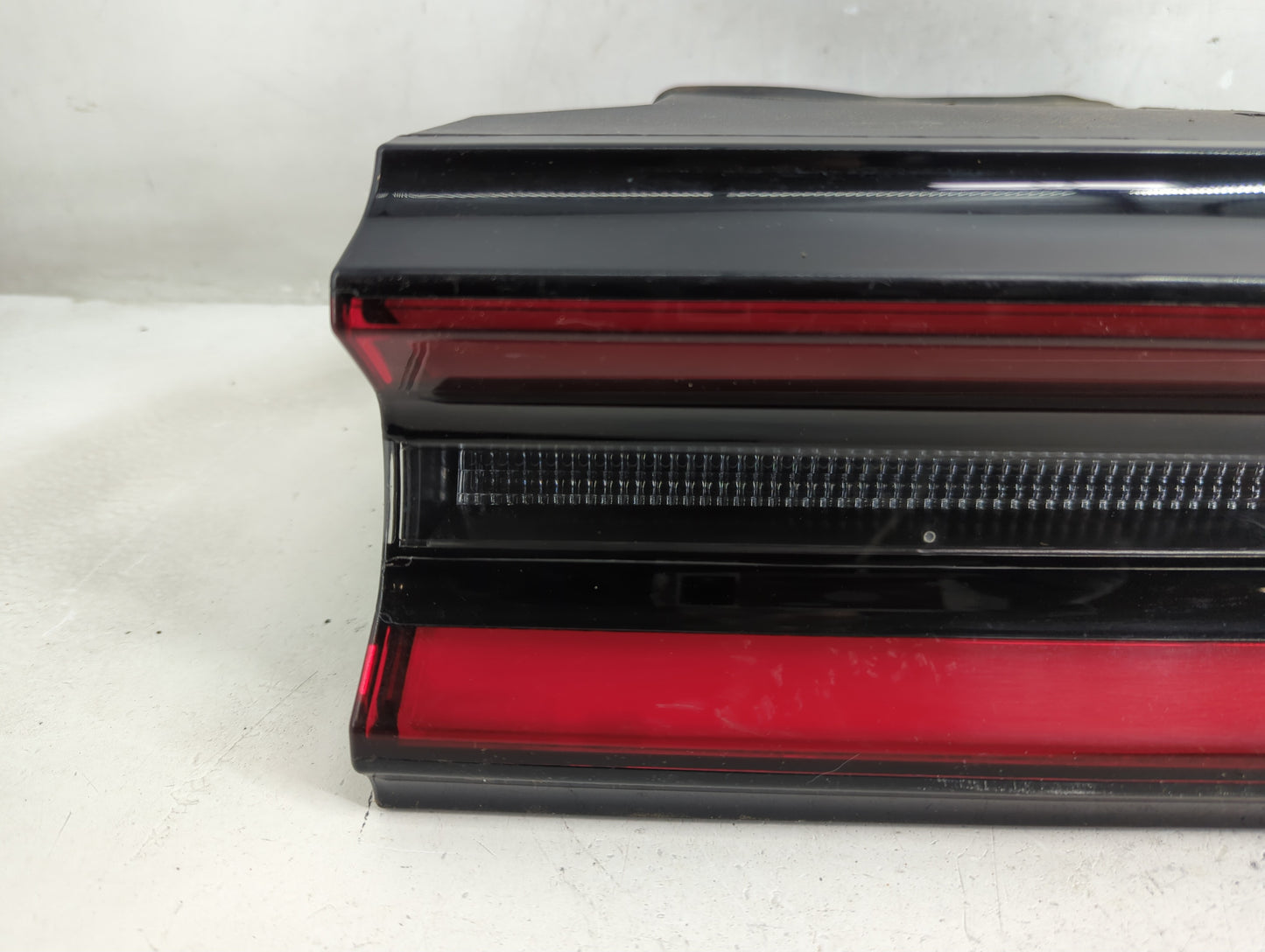2015-2022 Dodge Challenger Tail Light Assembly Passenger Right OEM P/N:68174068-AC Fits OEM Used Auto Parts - Oemusedautopar