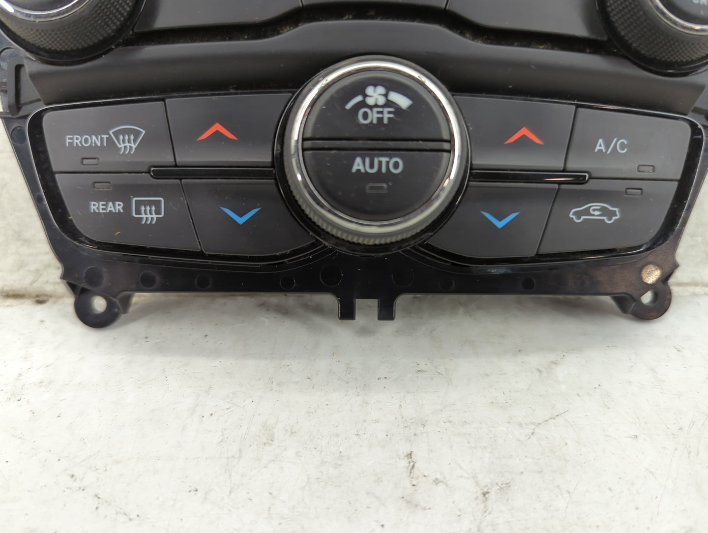 2016 Dodge Challenger Climate Control Module Temperature AC/Heater Replacement P/N:68293630AD Fits OEM Used Auto Parts - Oem
