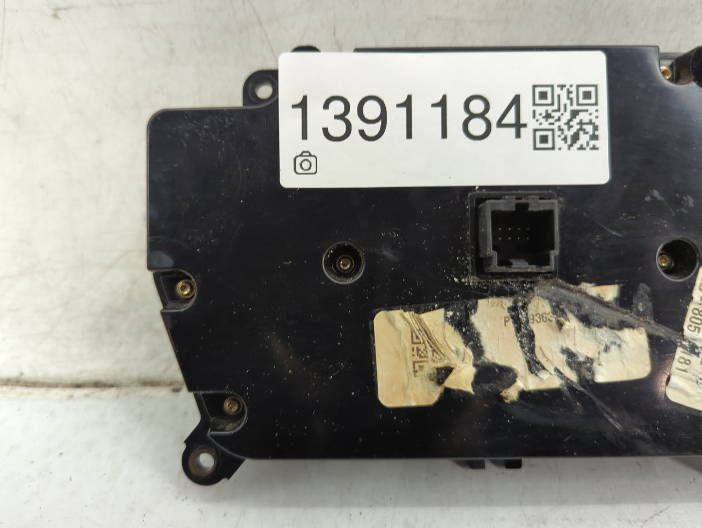 2016 Dodge Challenger Climate Control Module Temperature AC/Heater Replacement P/N:68293630AD Fits OEM Used Auto Parts - Oem