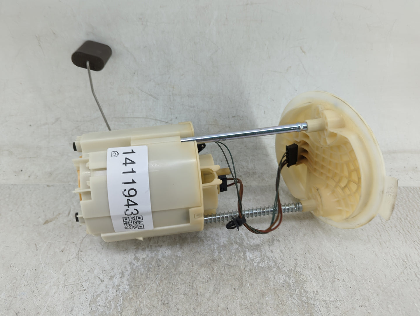 2008-2021 Dodge Challenger Electrical Gas Fuel Pump Assembly - Oemusedautoparts1.com