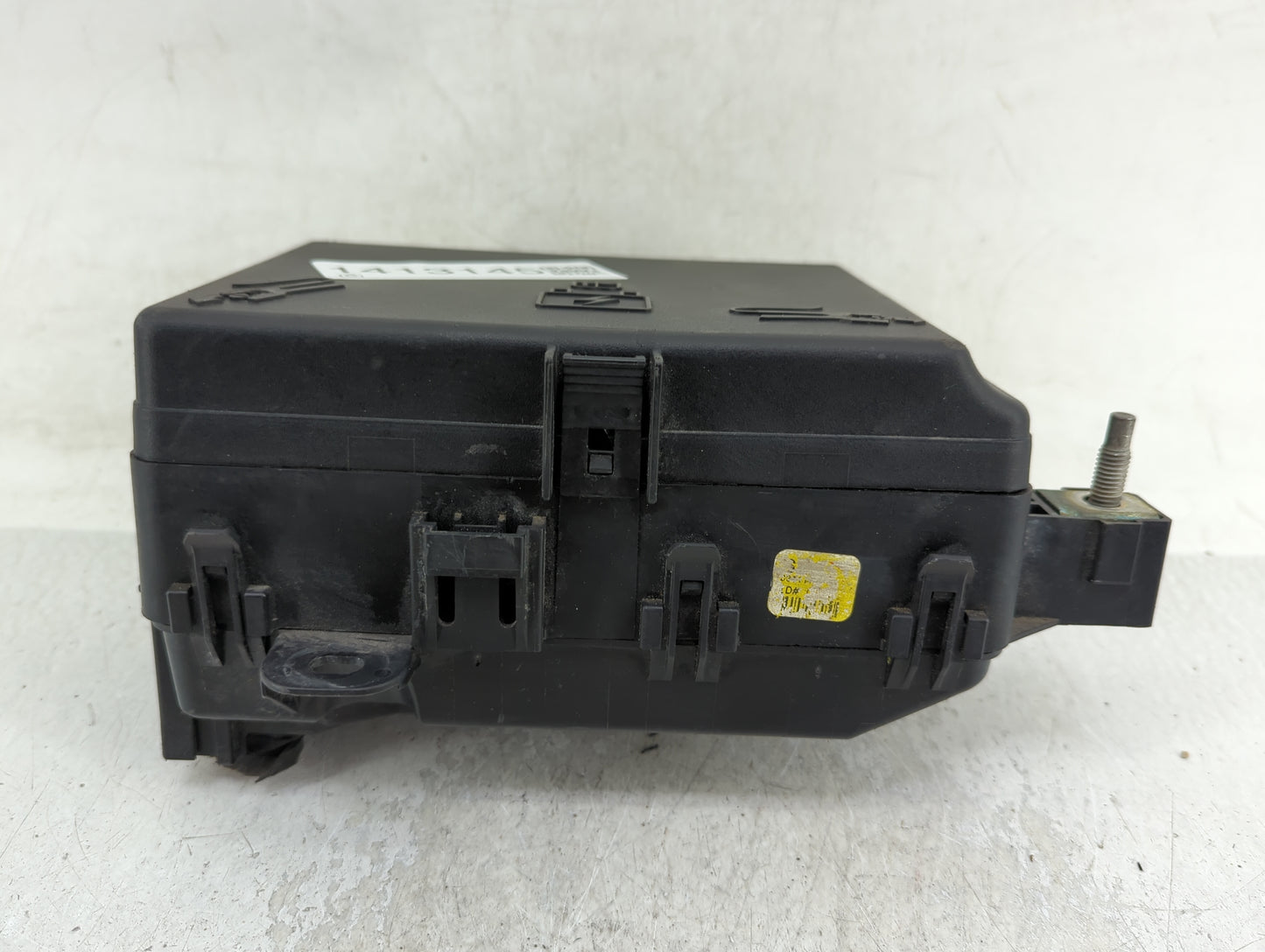 2015 Dodge Challenger Fusebox Fuse Box Panel Relay Module Fits OEM Used Auto Parts - Oemusedautoparts1.com