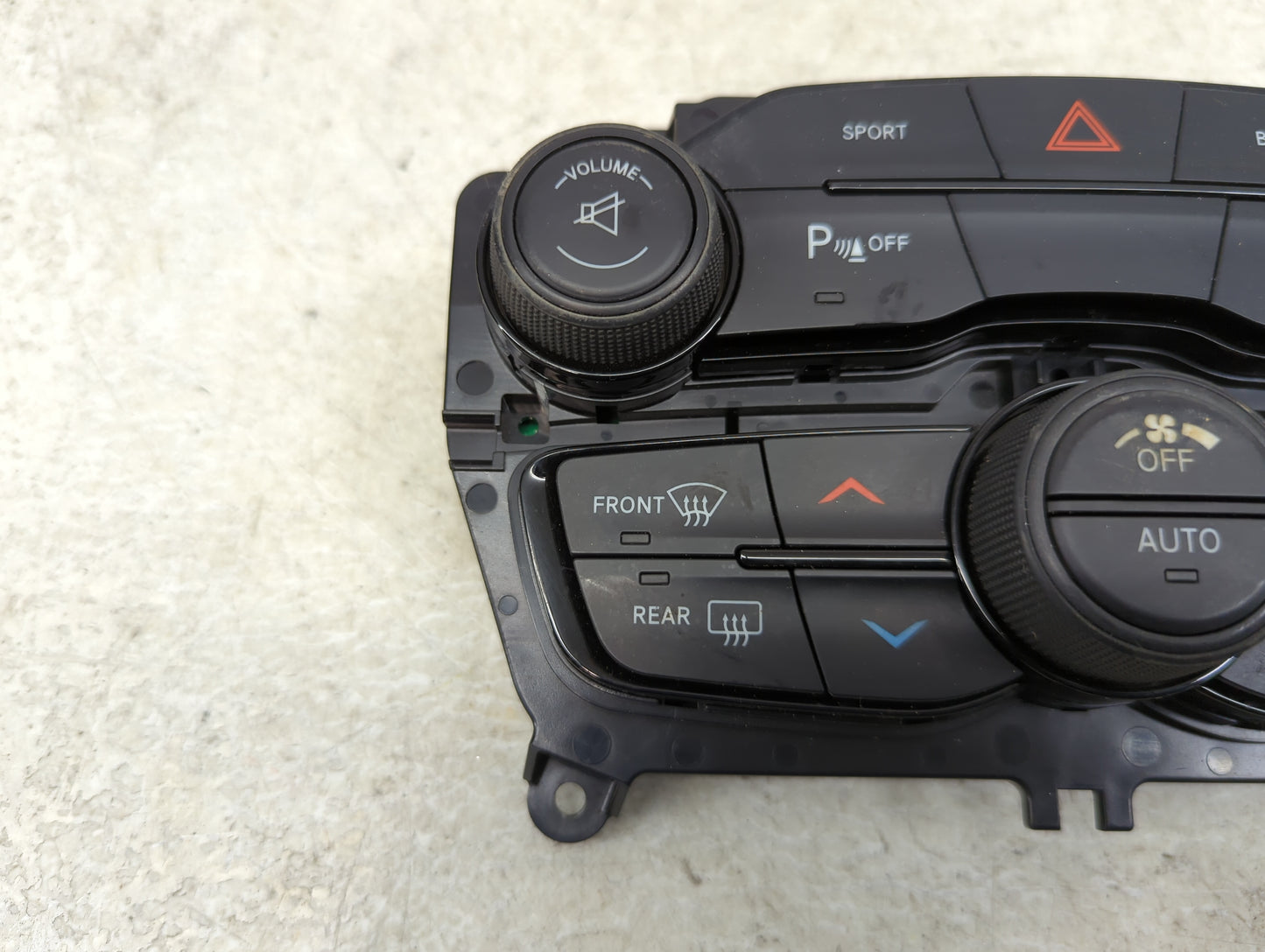 2015-2016 Dodge Challenger Climate Control Module Temperature AC/Heater Replacement P/N:5PG702XCAD Fits Fits 2015 2016 OEM U