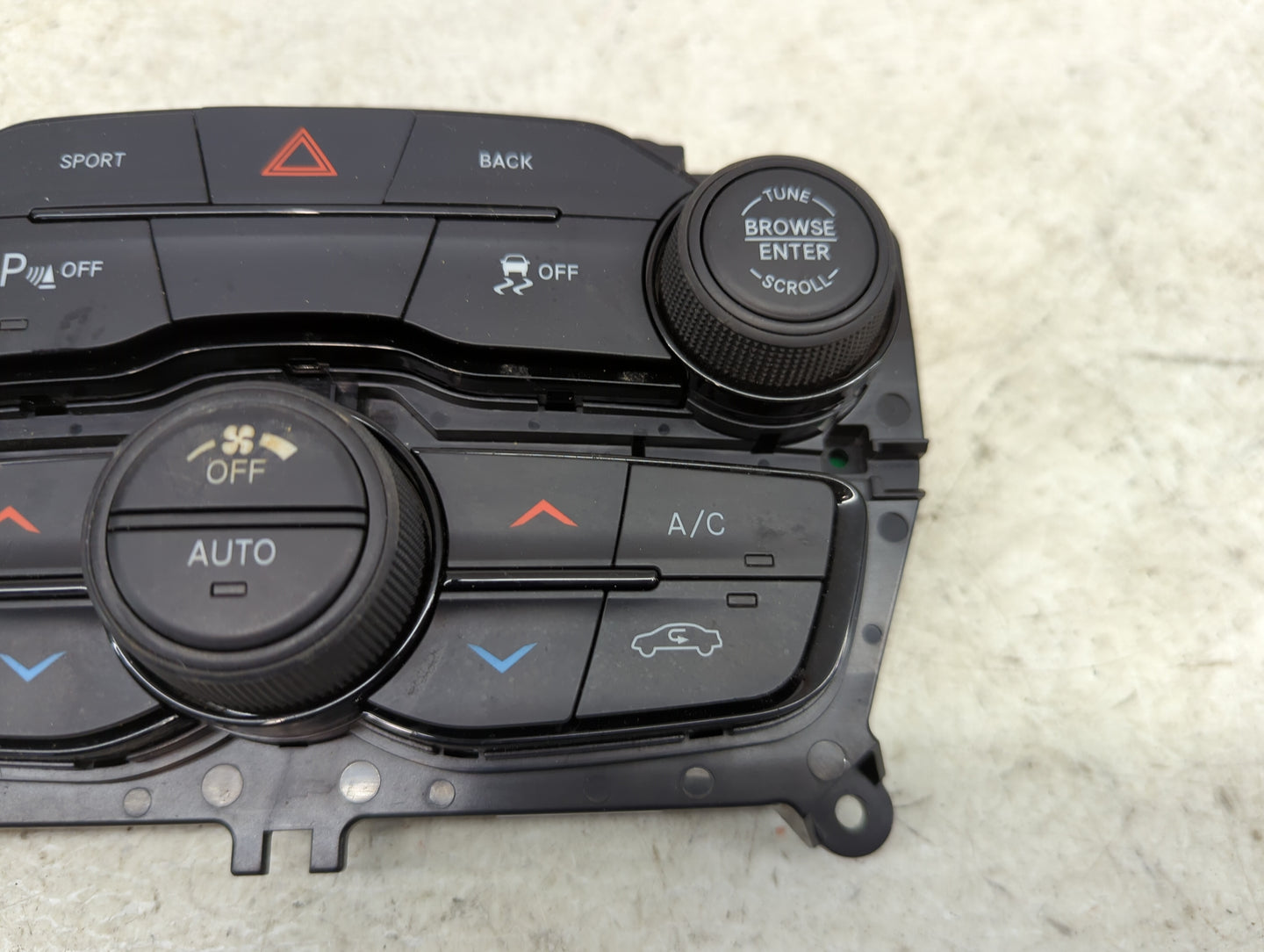 2015-2016 Dodge Challenger Climate Control Module Temperature AC/Heater Replacement P/N:5PG702XCAD Fits Fits 2015 2016 OEM U