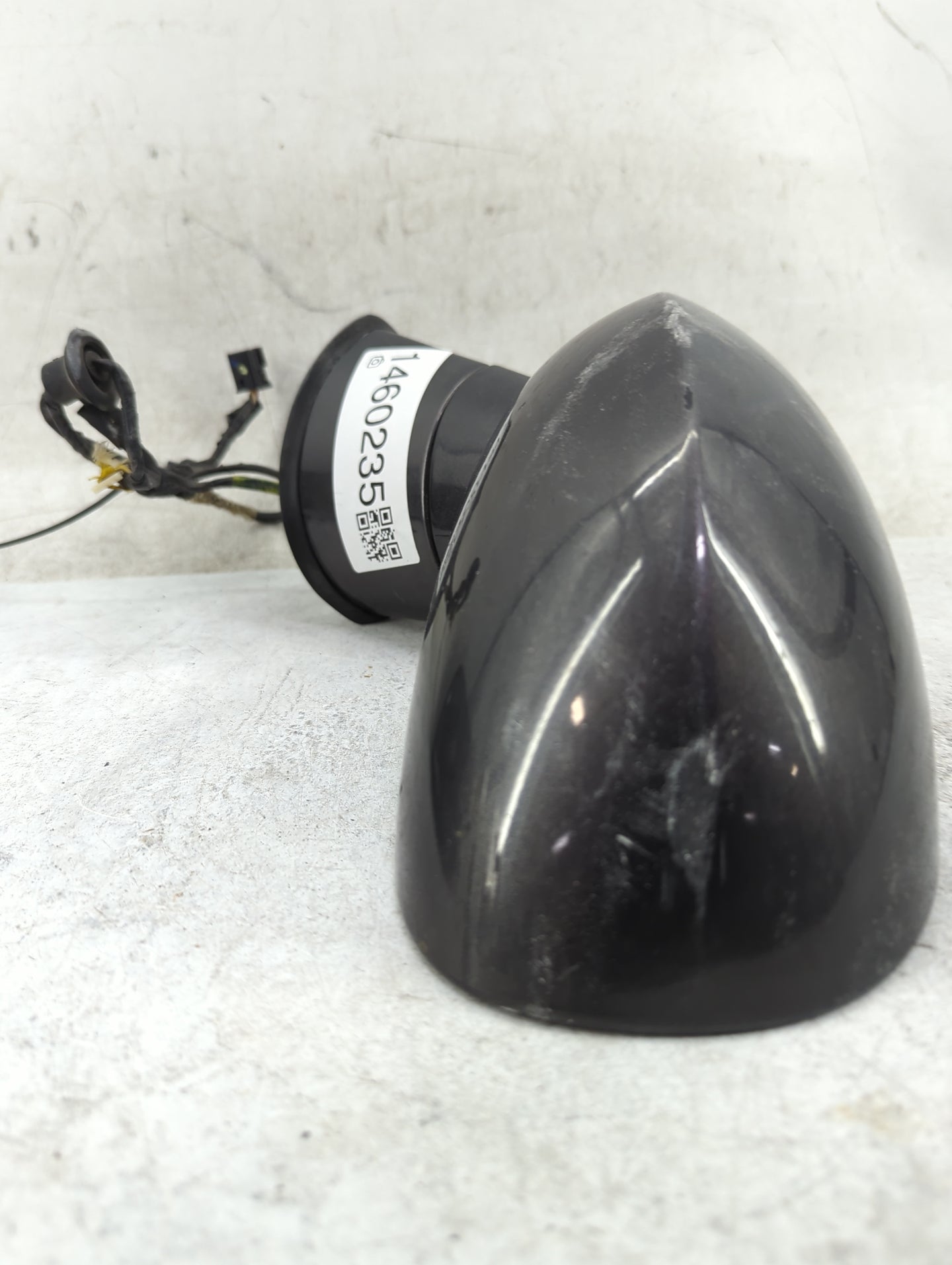 2015-2019 Dodge Challenger Driver Side View Mirror - Left Door Mirror OEM Used - Oemusedautoparts1.com